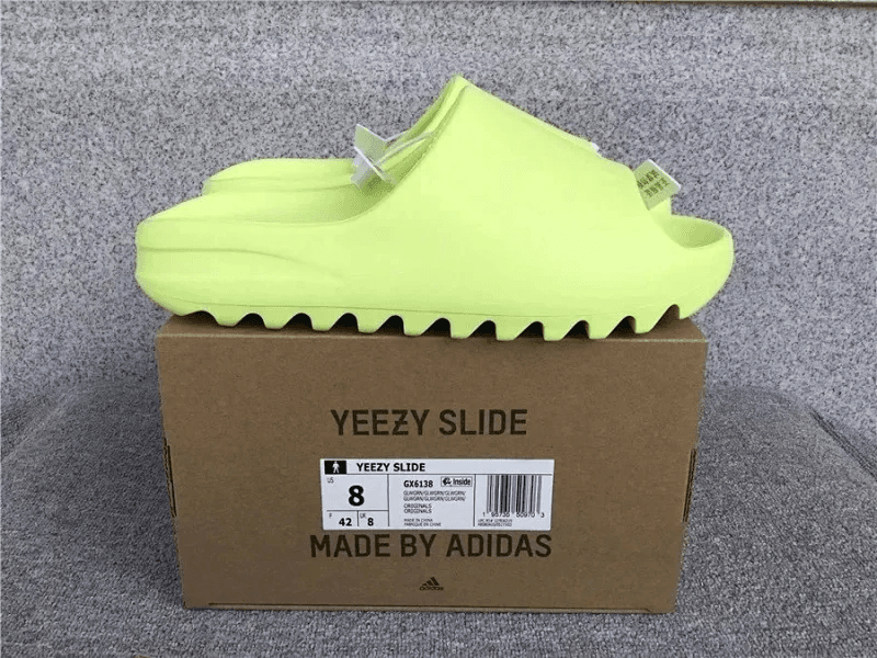 Yeezy Foam Runner Earth — YEEZY绿色