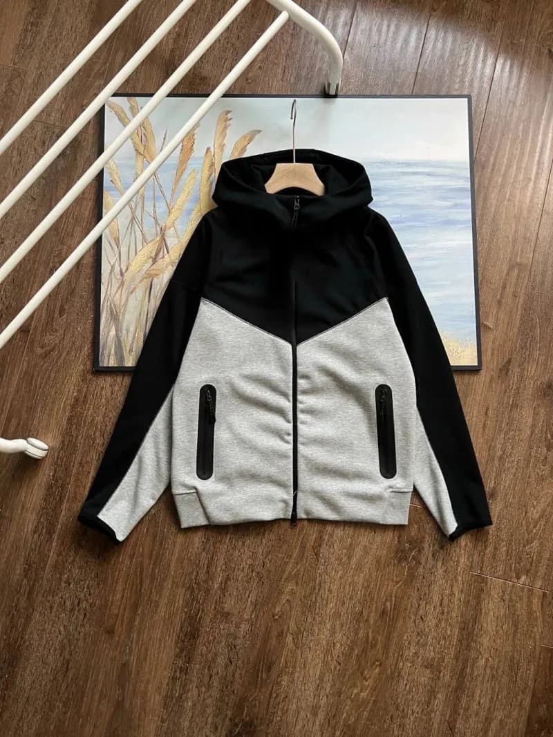 Nike Hoodie and Joggers Set Black Tech-Fabric — 黑拼浅灰外套
