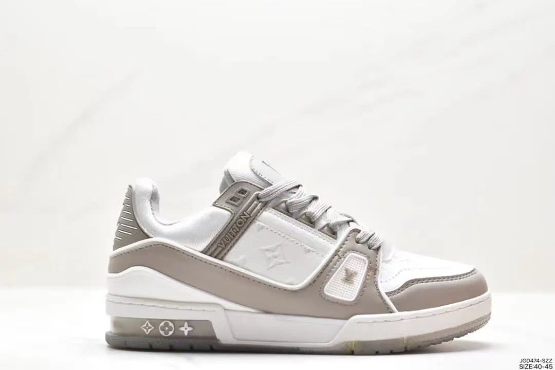 Louis Vuitton LV Trainer White Monogram — 14 白浅灰