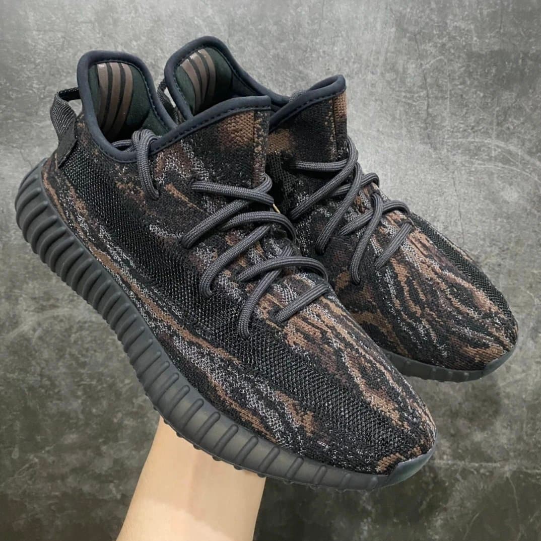 Yeezy Boost 350 V2 Zebra — GW3774