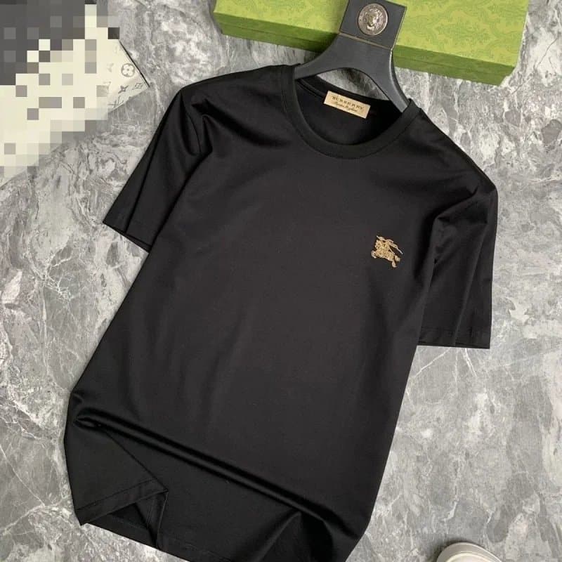 Burberry Equestrian Knight Tee Logo Print — 22