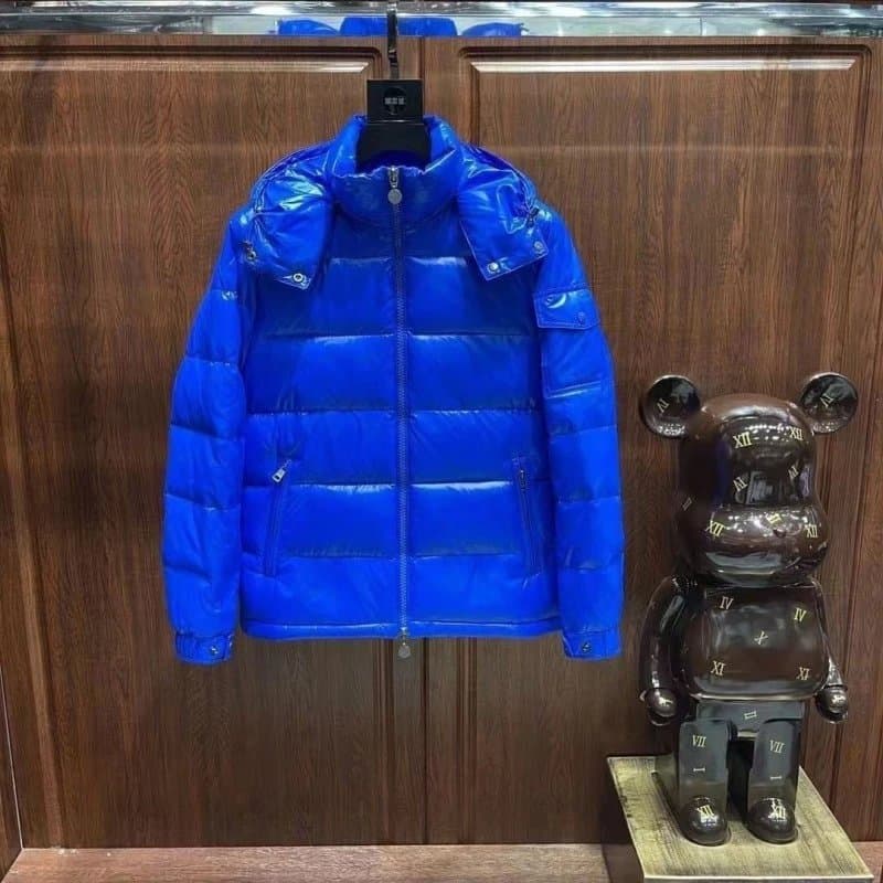 Moncler Puffer Jacket Logo-Print Hooded — A20
