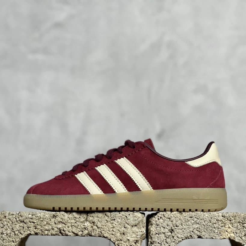 Adidas Gazelle Core Black — 酒红 IE7426