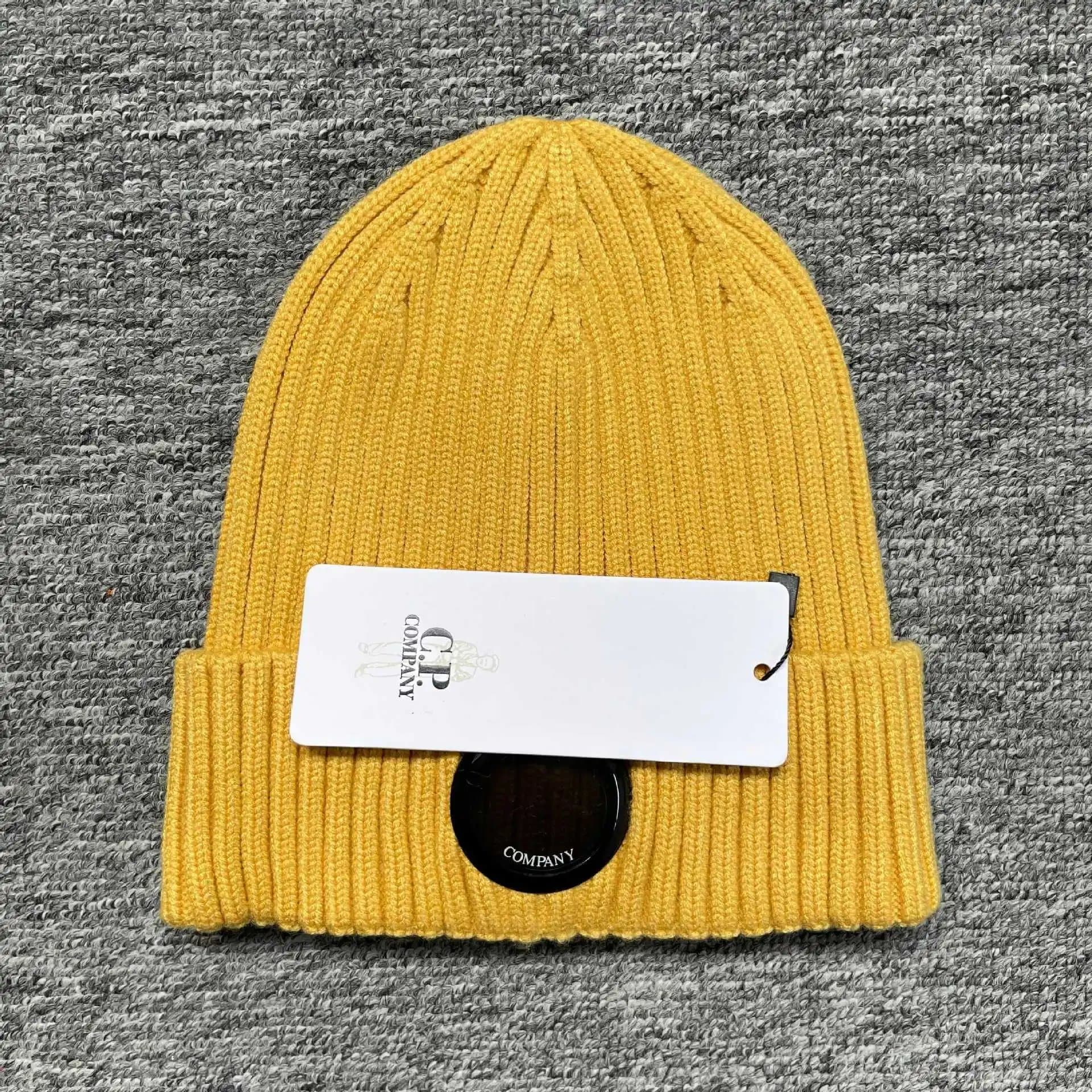 Represent Ribbed Beanie Classic Cuff — 均码 · 黄色单镜