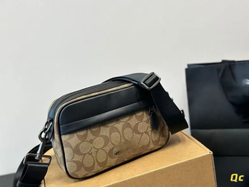 Coach Shoulder Bag Signature Canvas