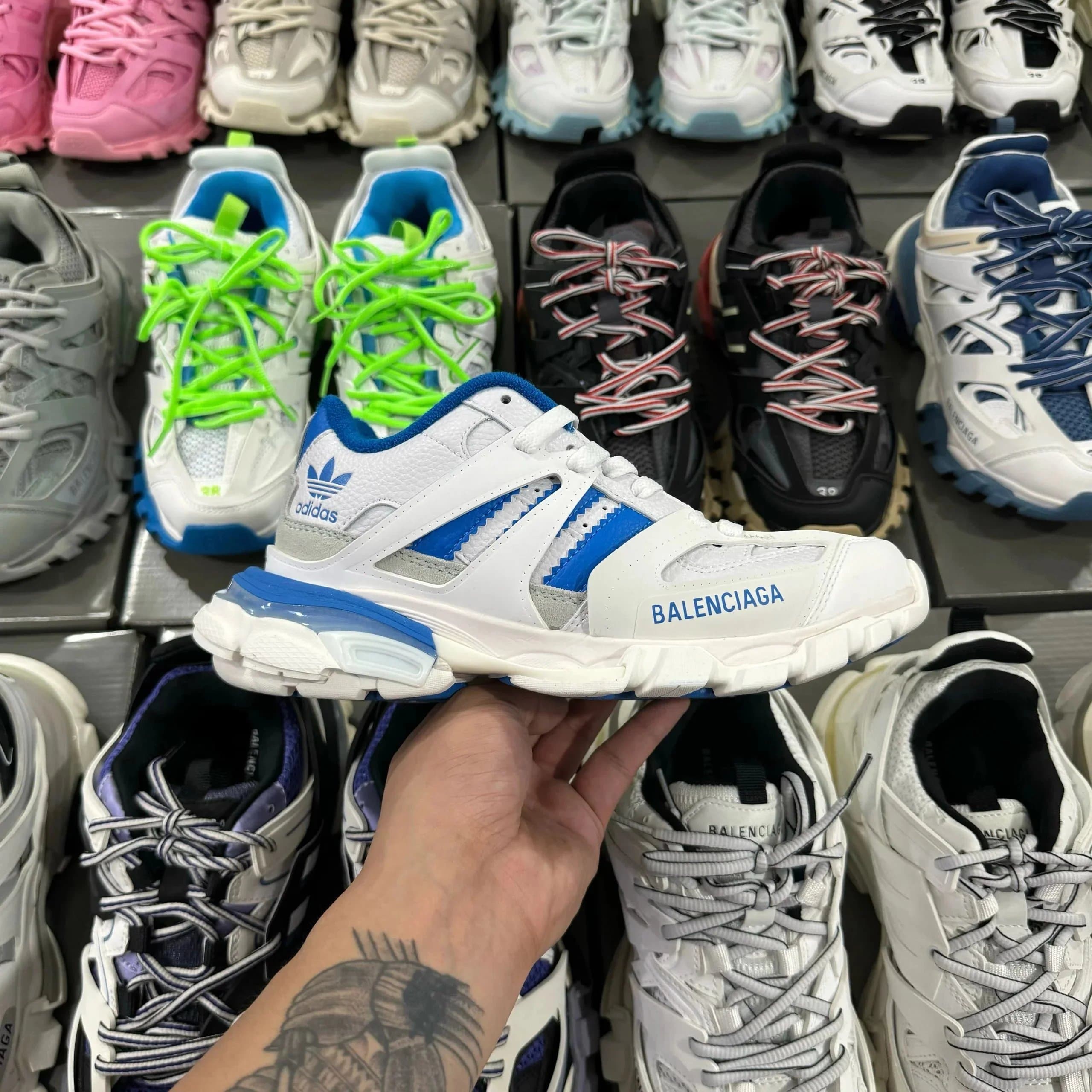 Balenciaga Triple S Lavender — 联名蓝白