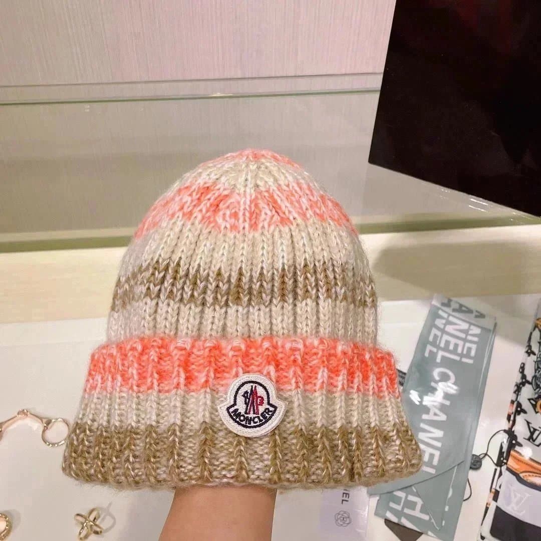 Moncler Ribbed Beanie Logo Patch — 15