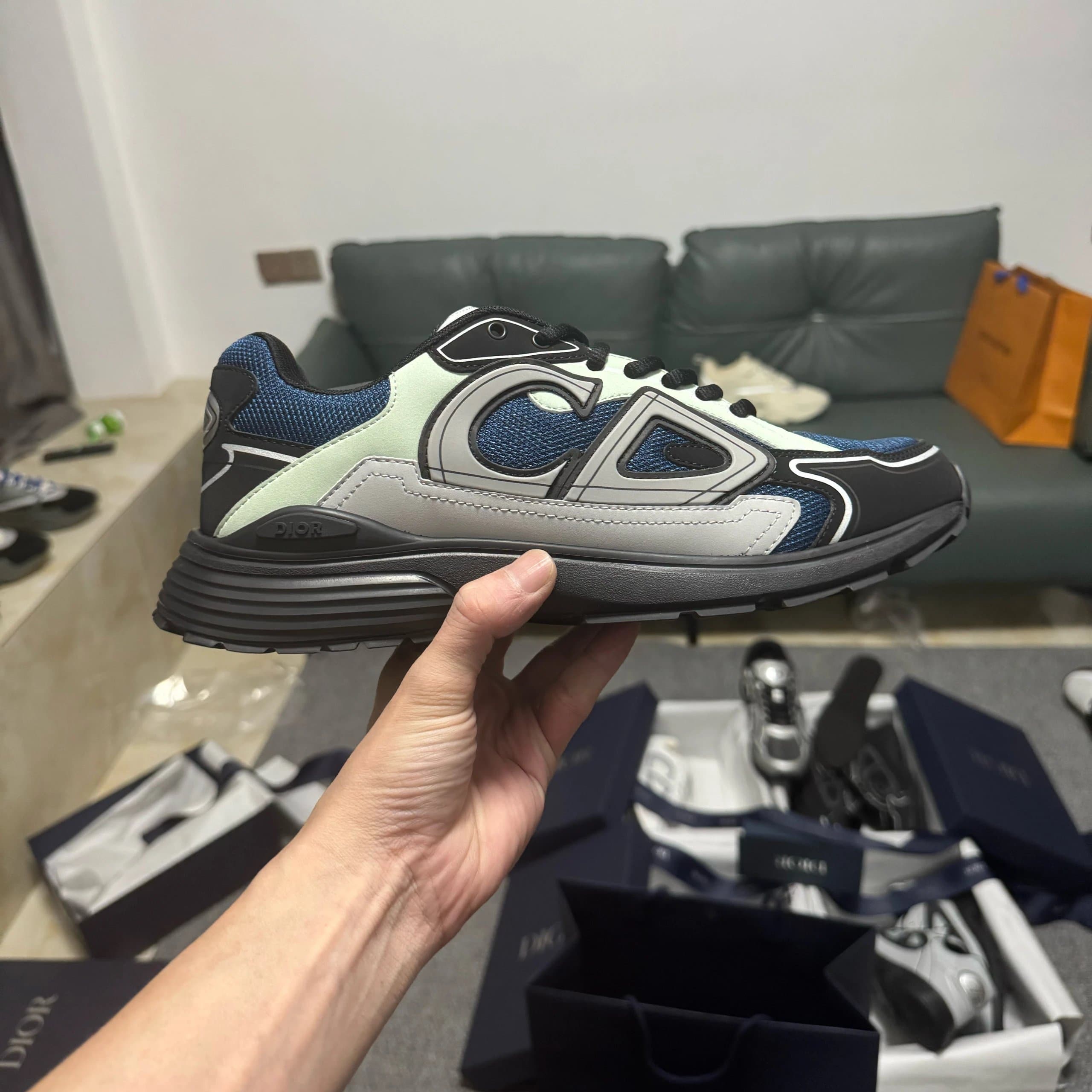 Dior B22 Glossy Black Silver — blue green black