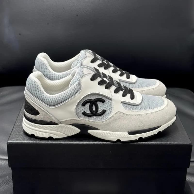 Chanel Sneaker CC Logo