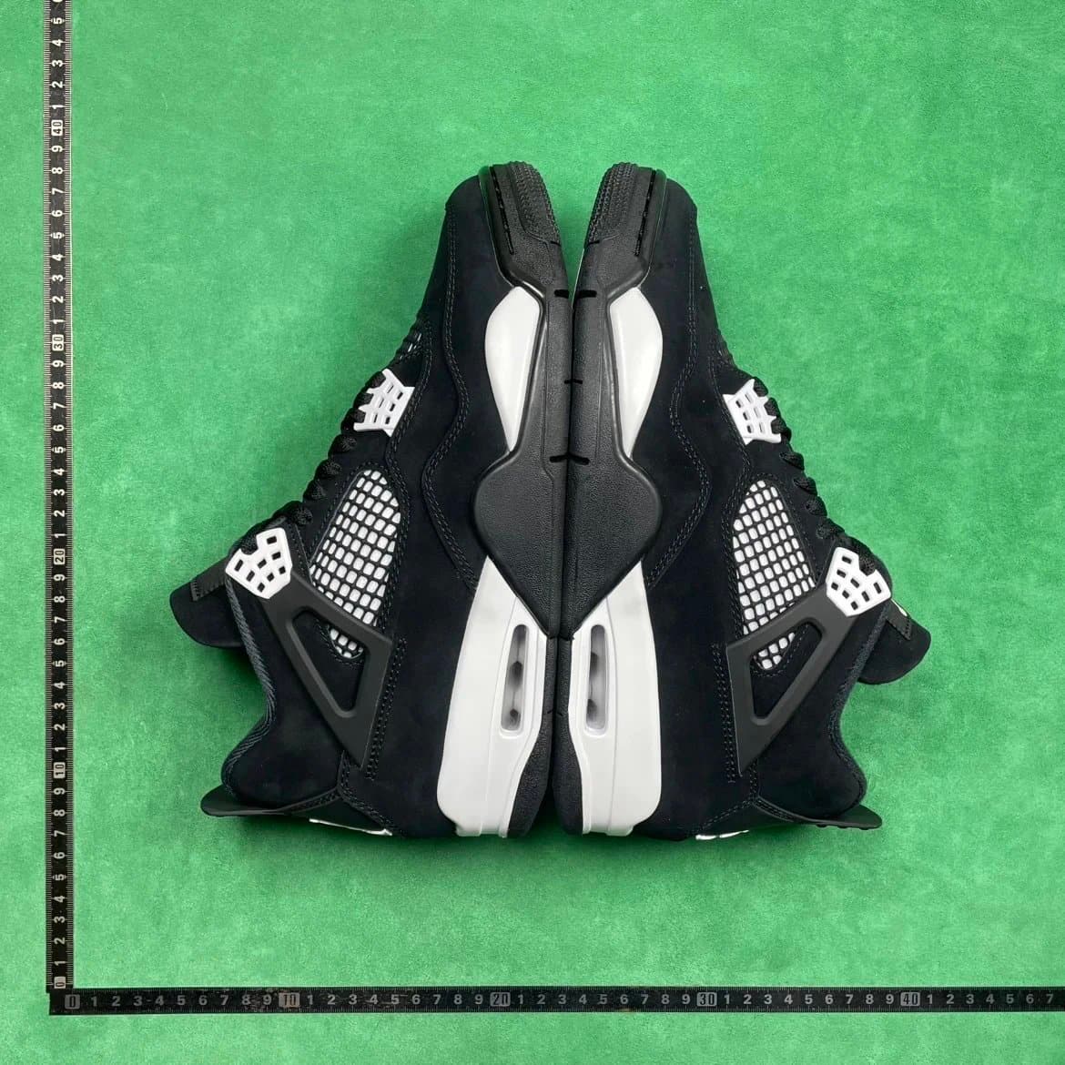 Air Jordan 4 Fire Red — 11号白雷公FQ8138 001