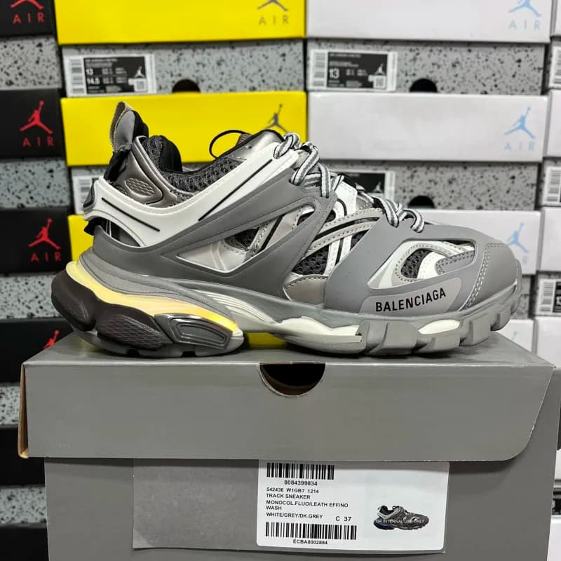 Balenciaga Track Sneaker Monocoil-Fluox Leather Eff/No Wash