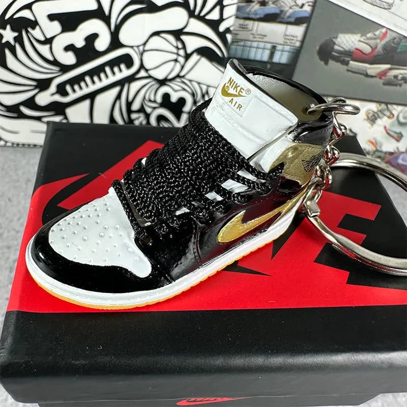 Air Jordan 1 High Bred Toe Keychain