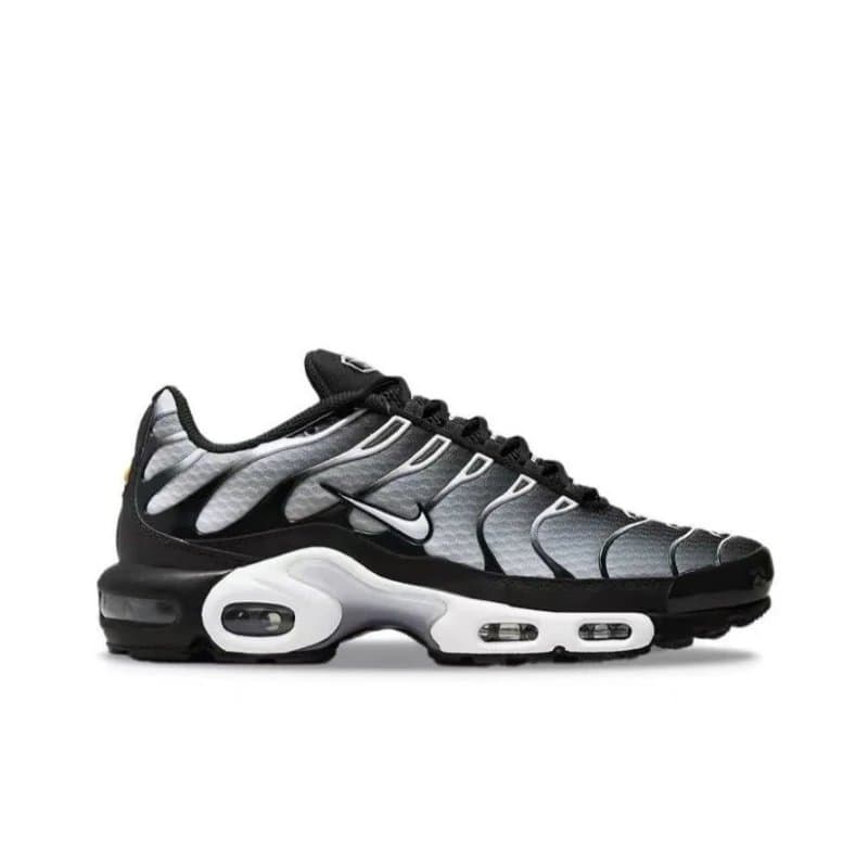 Nike Air Max Plus Tiger Flame — 18