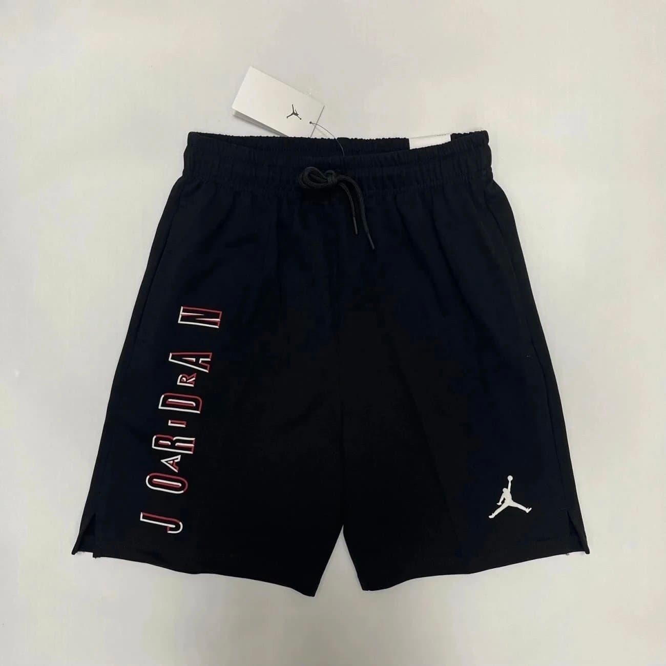 Jordan Shorts Vertical Logo