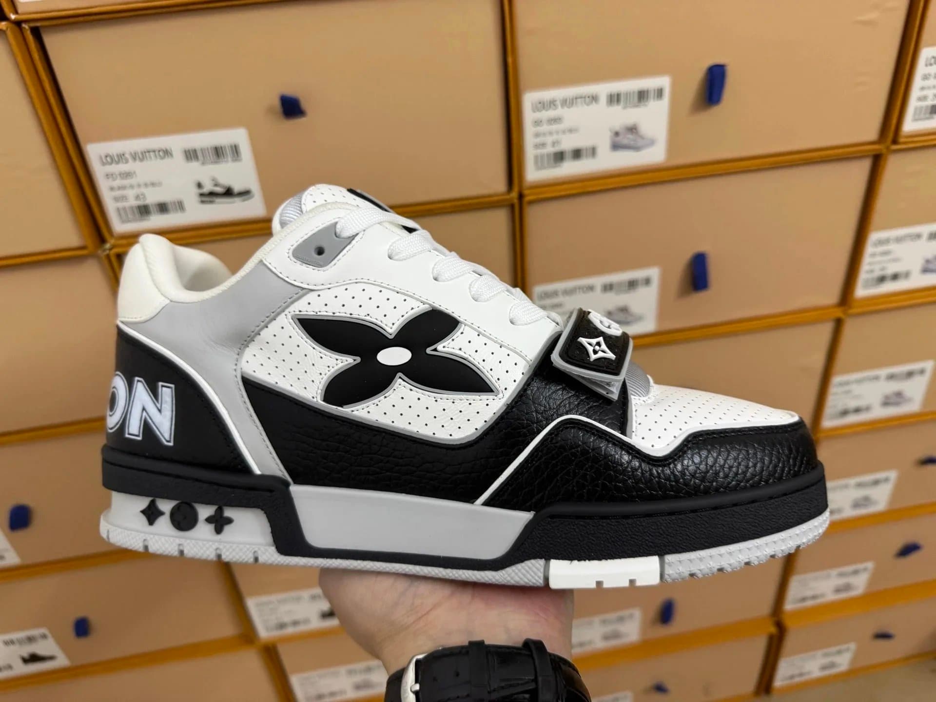 Louis Vuitton LV Trainer Monogram Flower — 白黑sk832