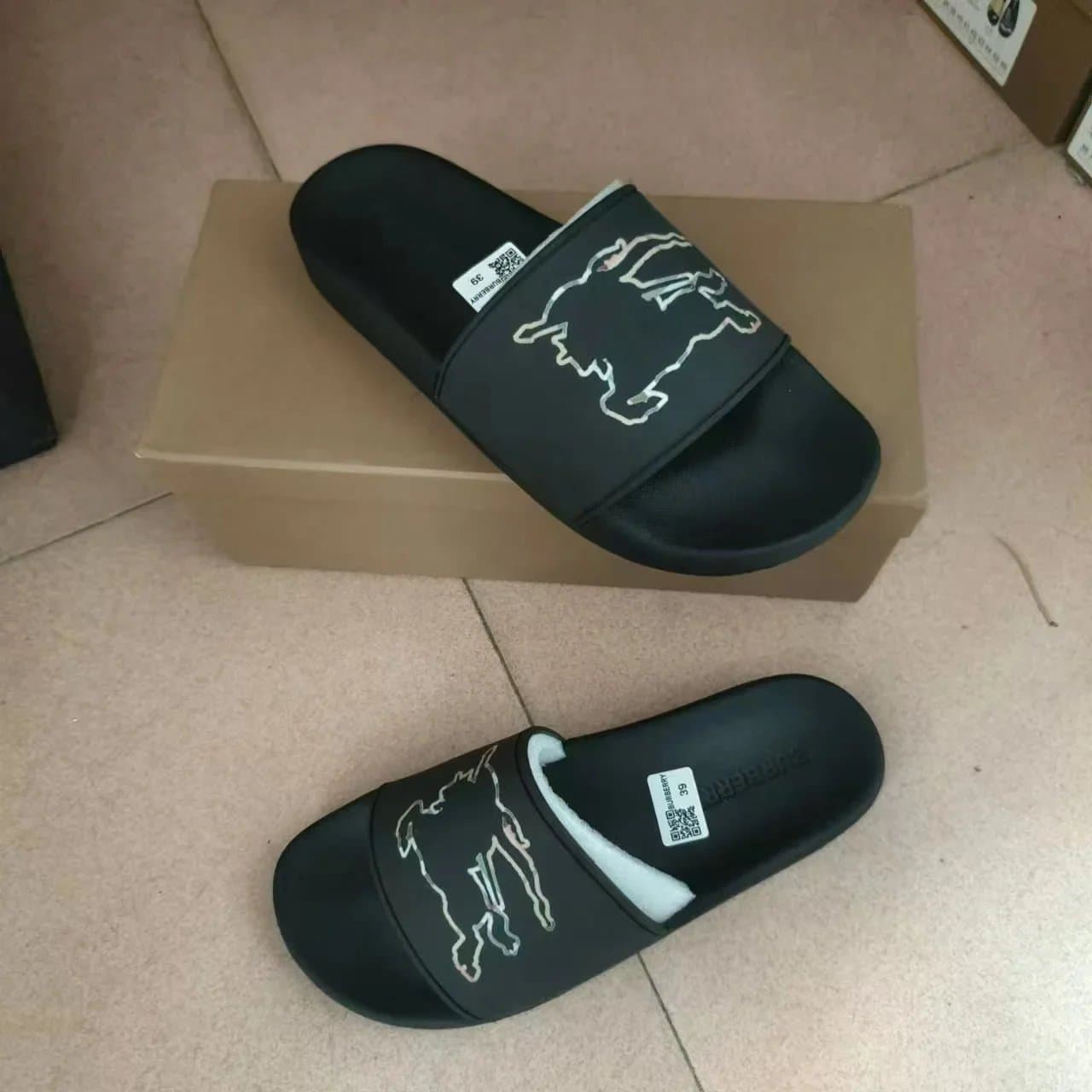 Burberry Equestrian Knight Slide Logo Strap — 11