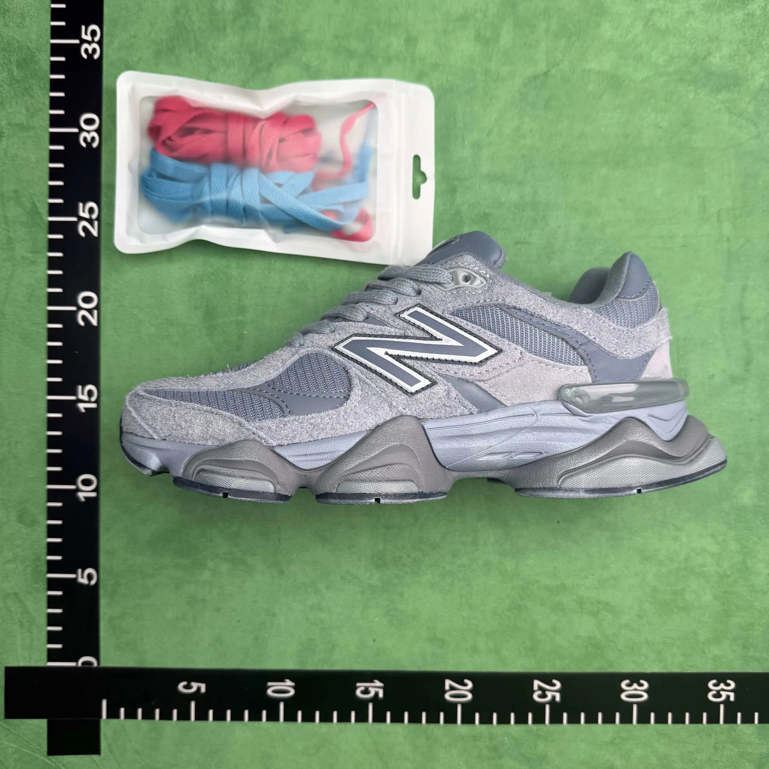 New Balance 2002R Grey