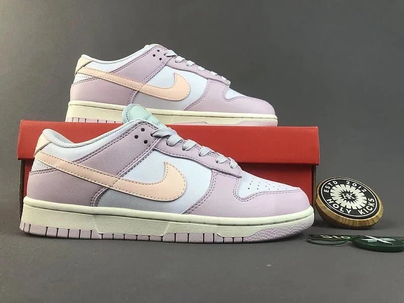 Nike SB Dunk Low Stripped Paint Splatter — 17