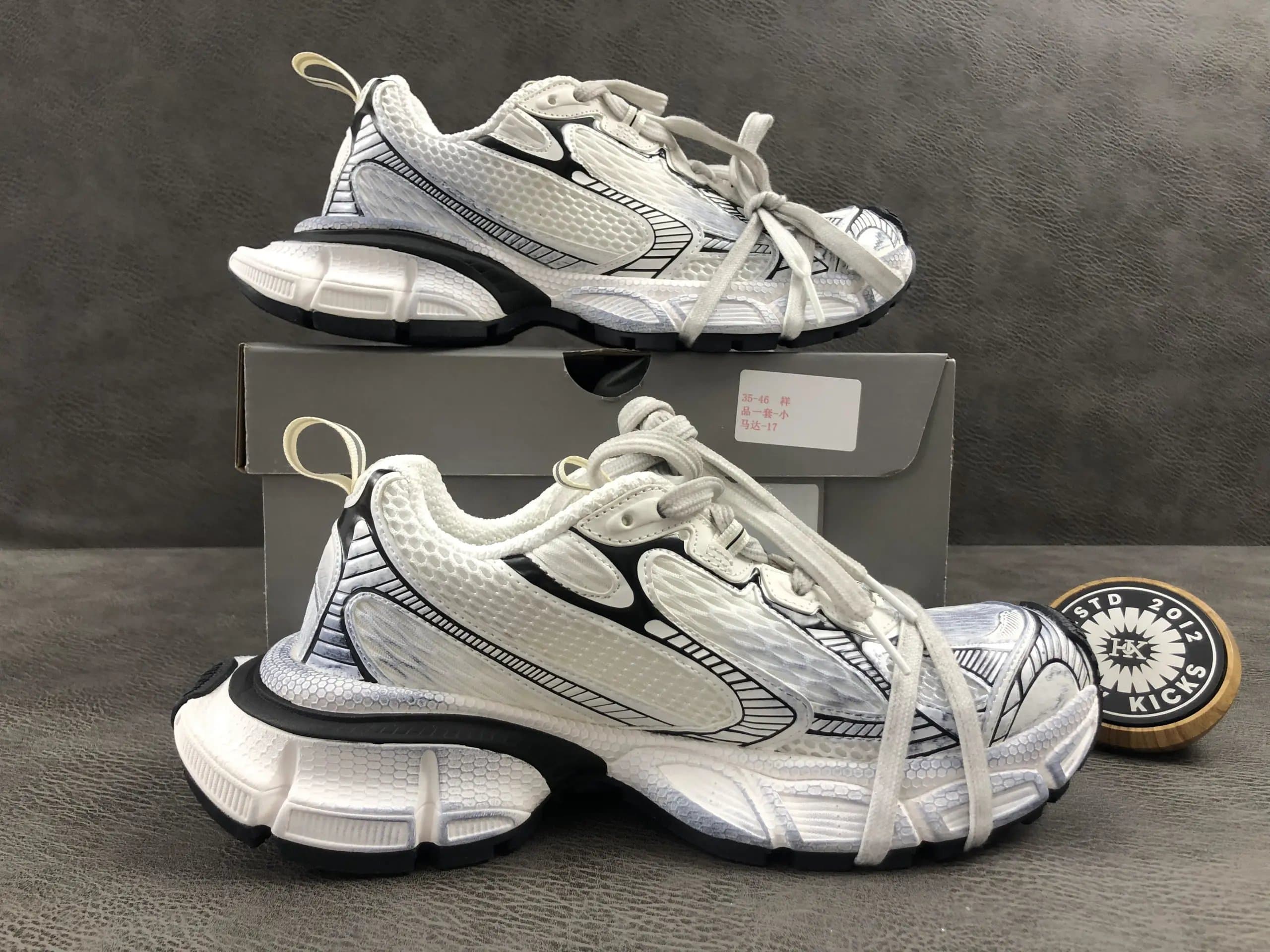 Nike Air Max TN Triple White