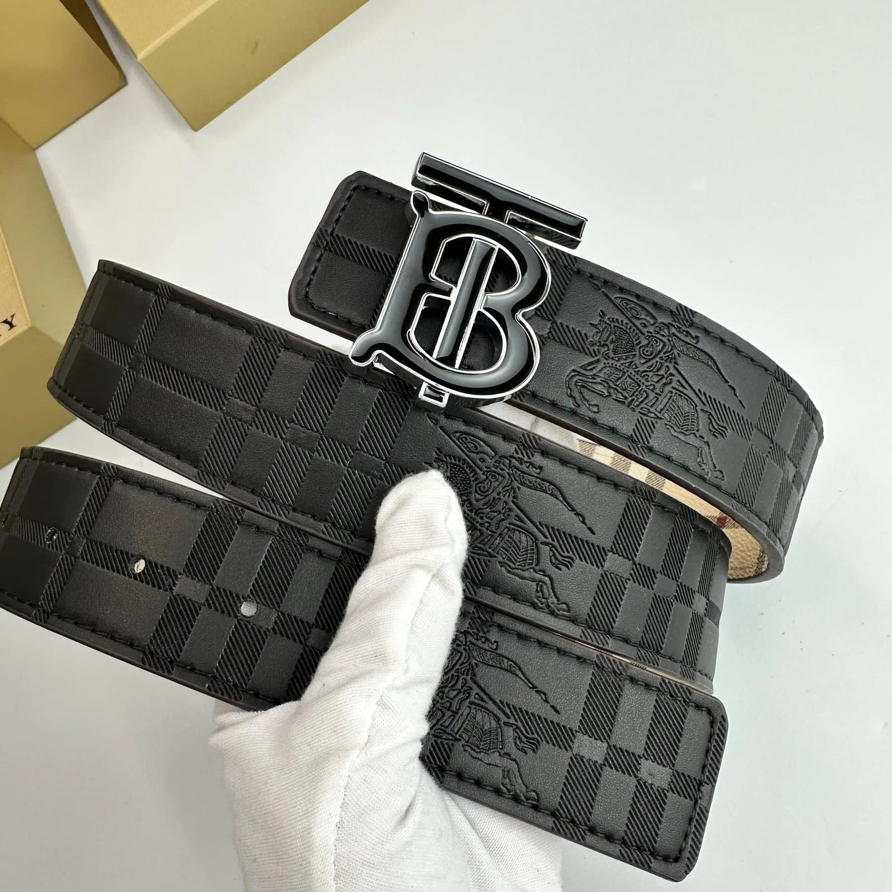 Burberry Monogram Check Belt Reversible — 上TB黑胶银