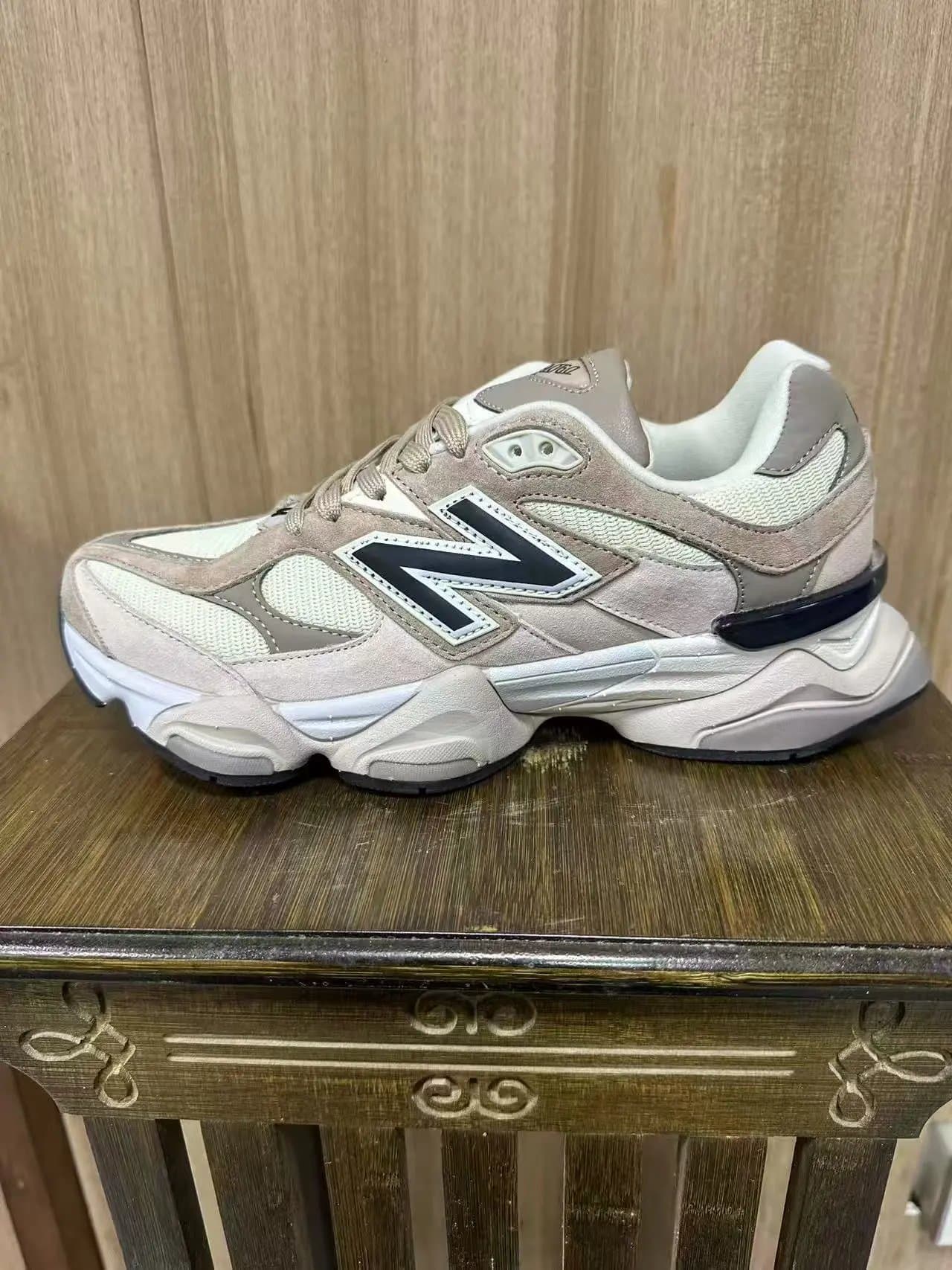 New Balance 2002R Beige/Navy