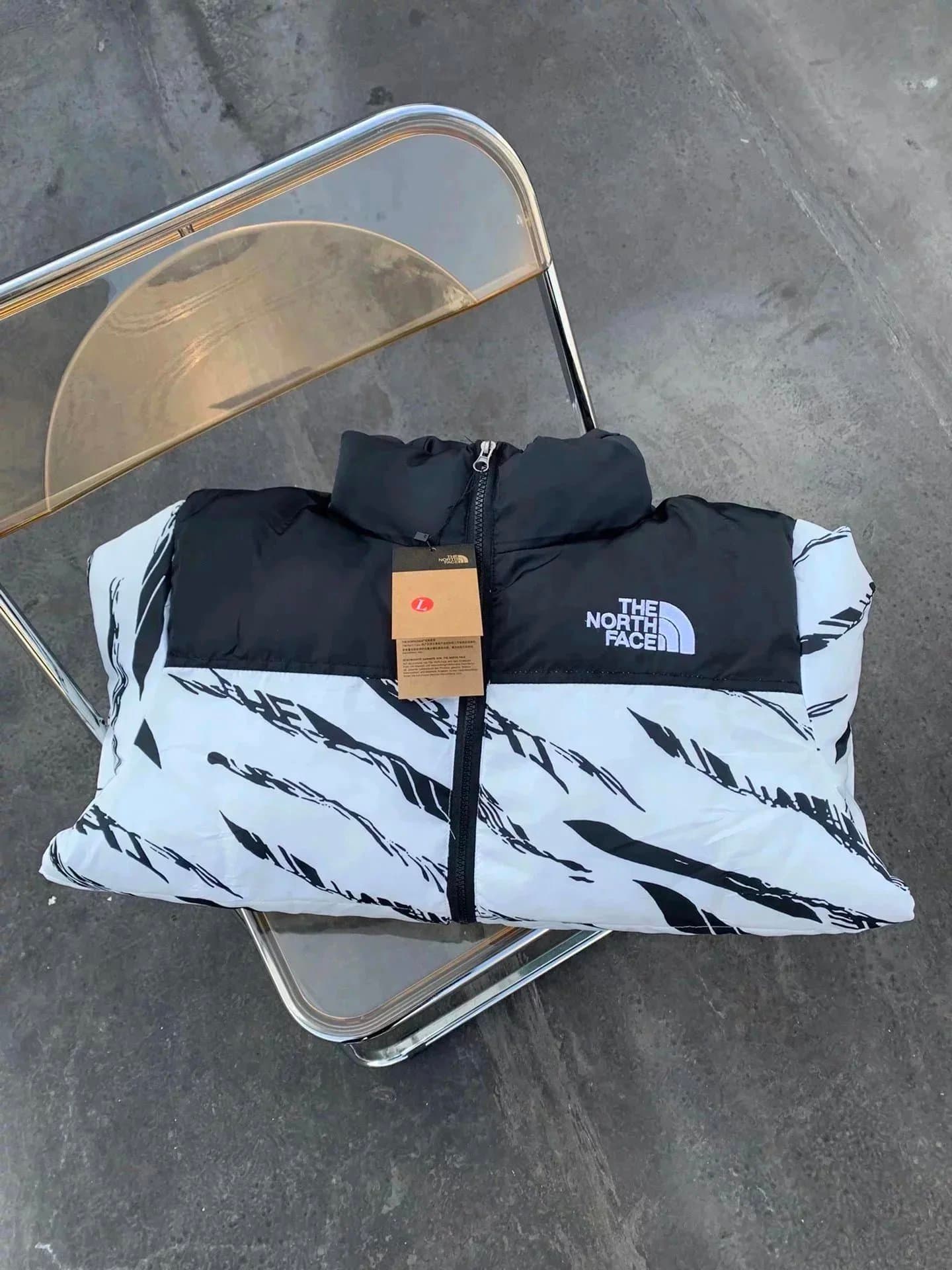 The North Face Nuptse Jacket Galaxy Print — 20