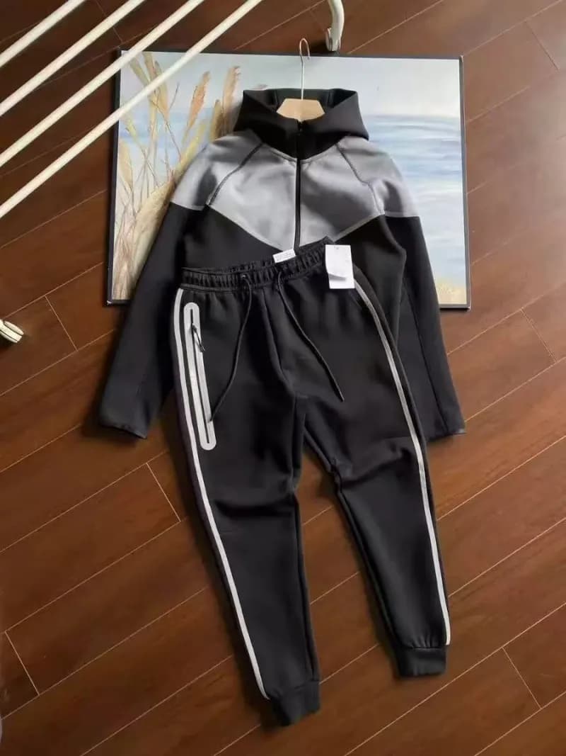 Nike Tech Fleece Hoodie and Joggers Set Color-Blocked