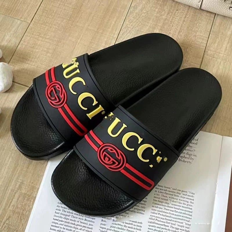 Gucci Slide Sandal Interlocking G — 直条标红