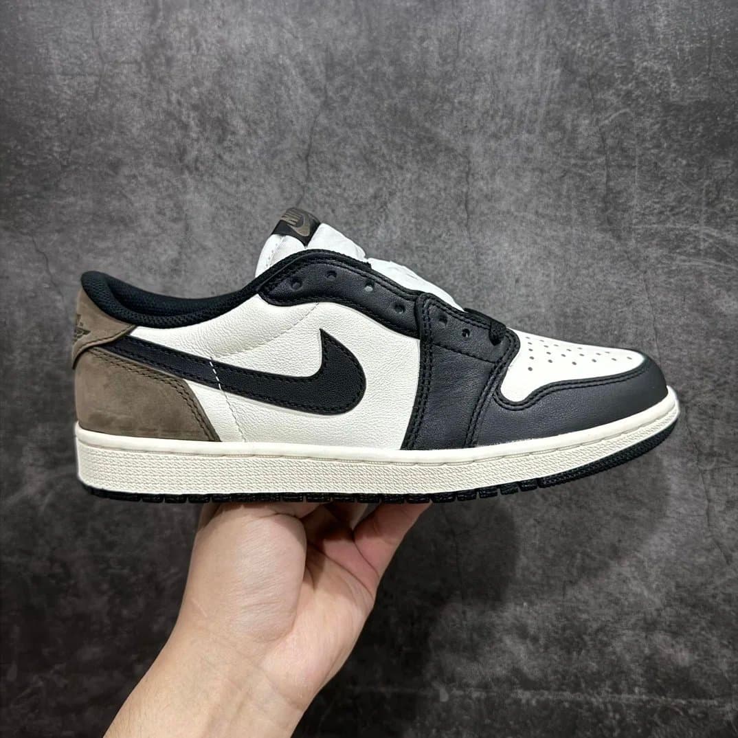 Travis Scott Air Jordan 1 Low Mocha