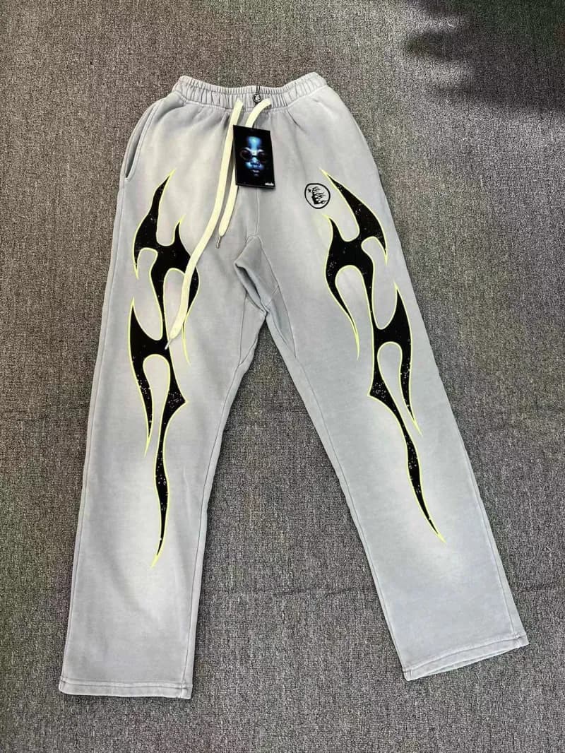 Hellstar Flame Sweatpants Flame Print — 28