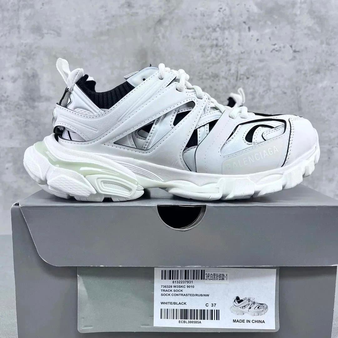 Balenciaga Triple S Dazzling Silver — GOOD 巴黎Track3.0白黑针织款