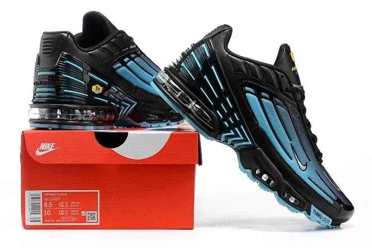 Nike Air Max Plus Triple Black — 2