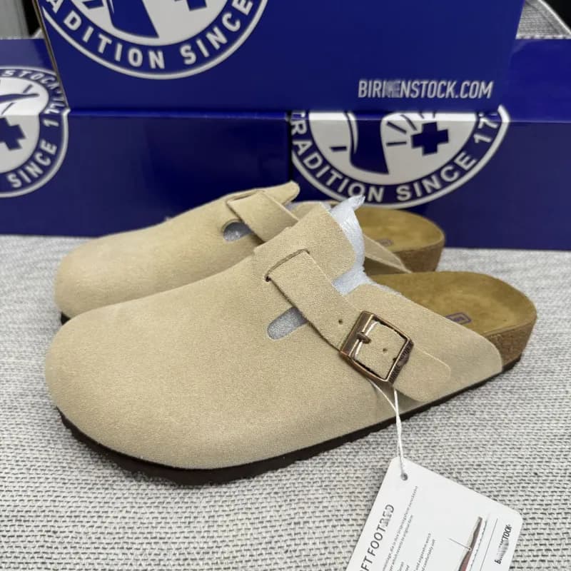Birkenstock Arizona Suede — Sand color