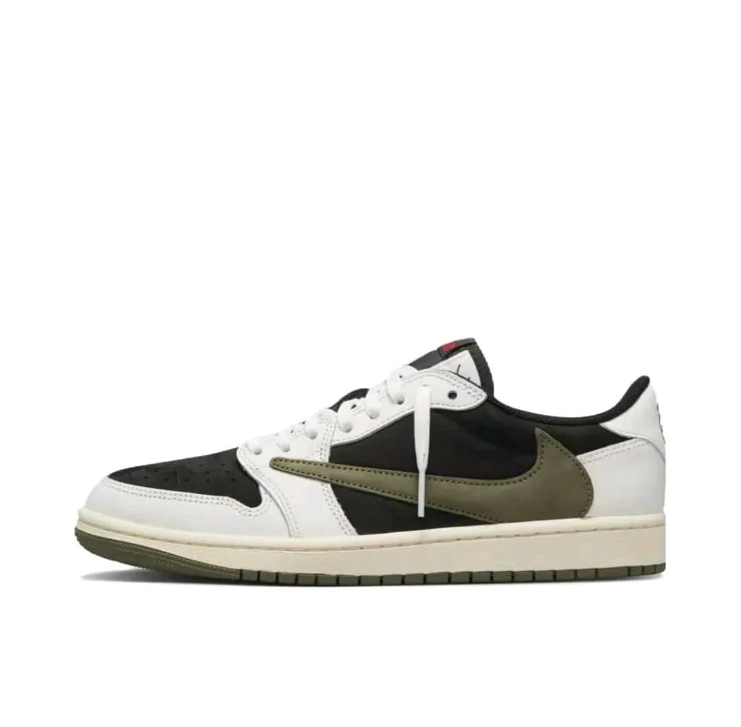 Nike × Travis Scott Dunk Low Cactus Jack — 10