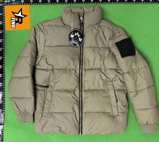 Moncler Puffer Jacket Fur-Trimmed Hood — Moose Knuckles羽绒服-抹茶色