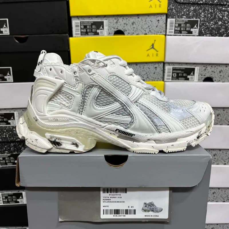 Balenciaga Air Max TN Triple White