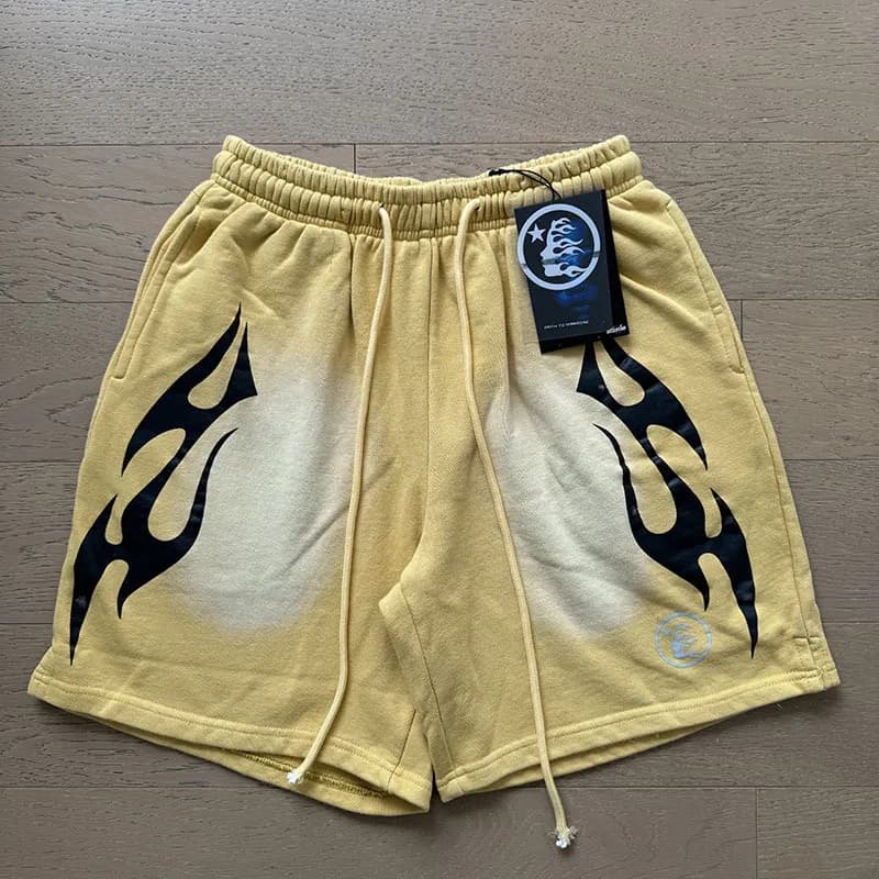 Sp5der Logo Shorts Flame Print — 777 黄色