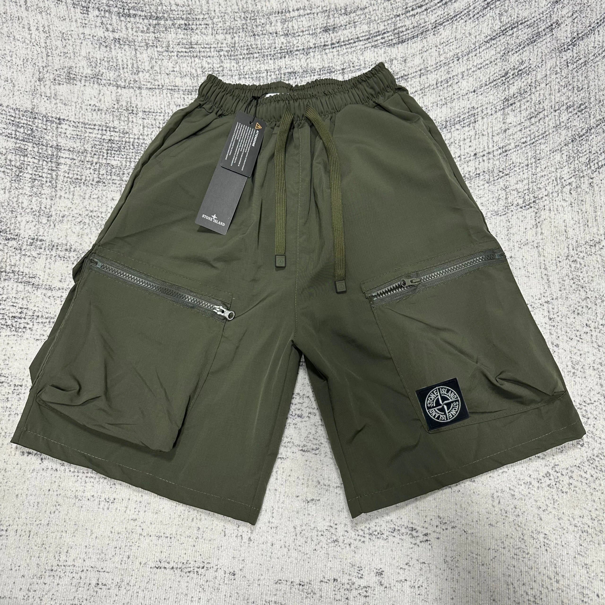Stone Island Cargo Shorts Zip Pocket