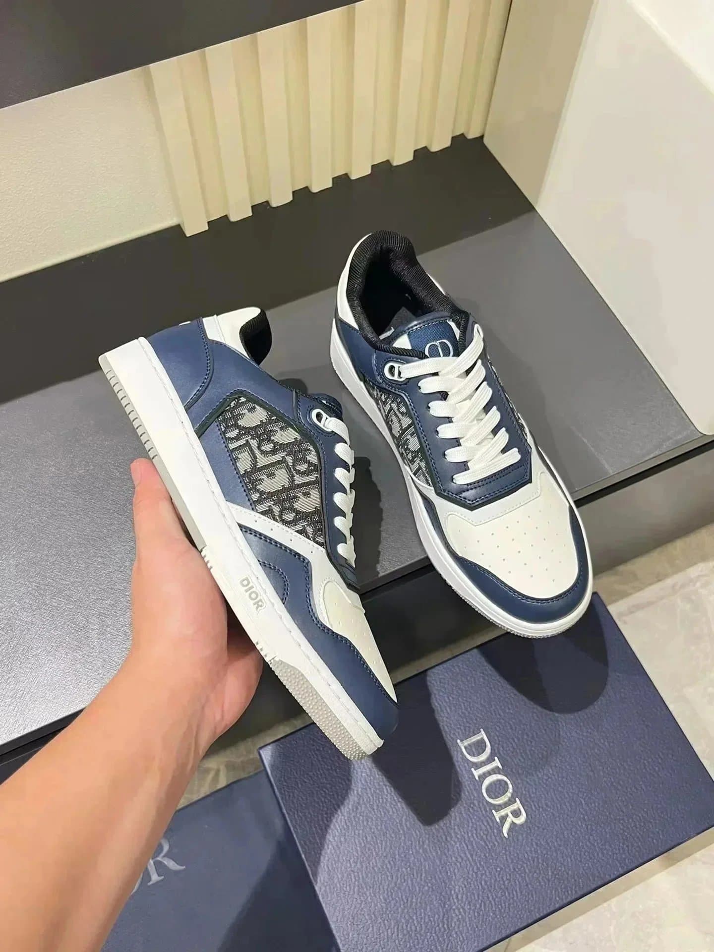 Dior B22 Sneaker Monogram Leather — 015