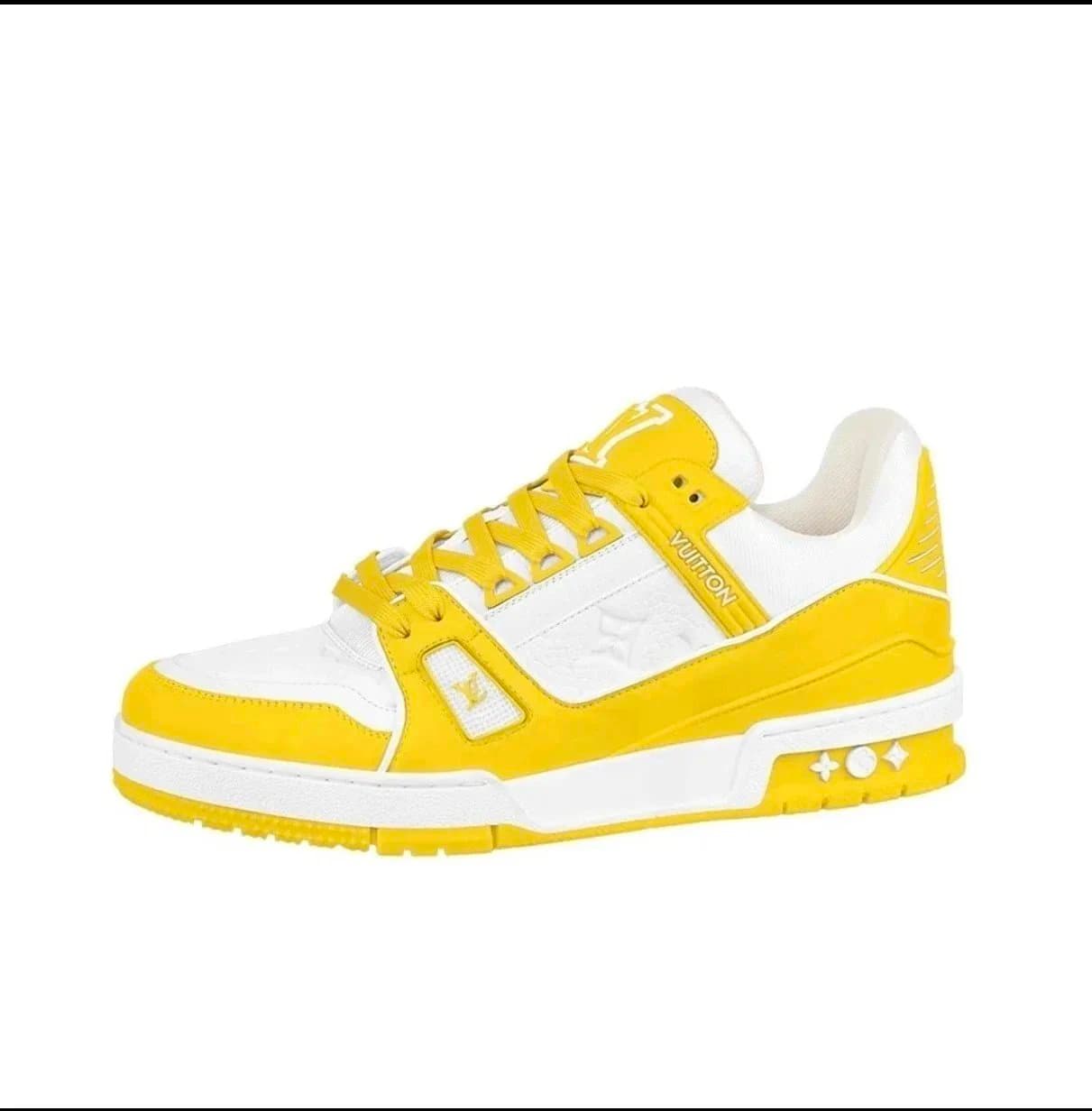 Louis Vuitton LV Trainer Monogram Embossed — 黄色