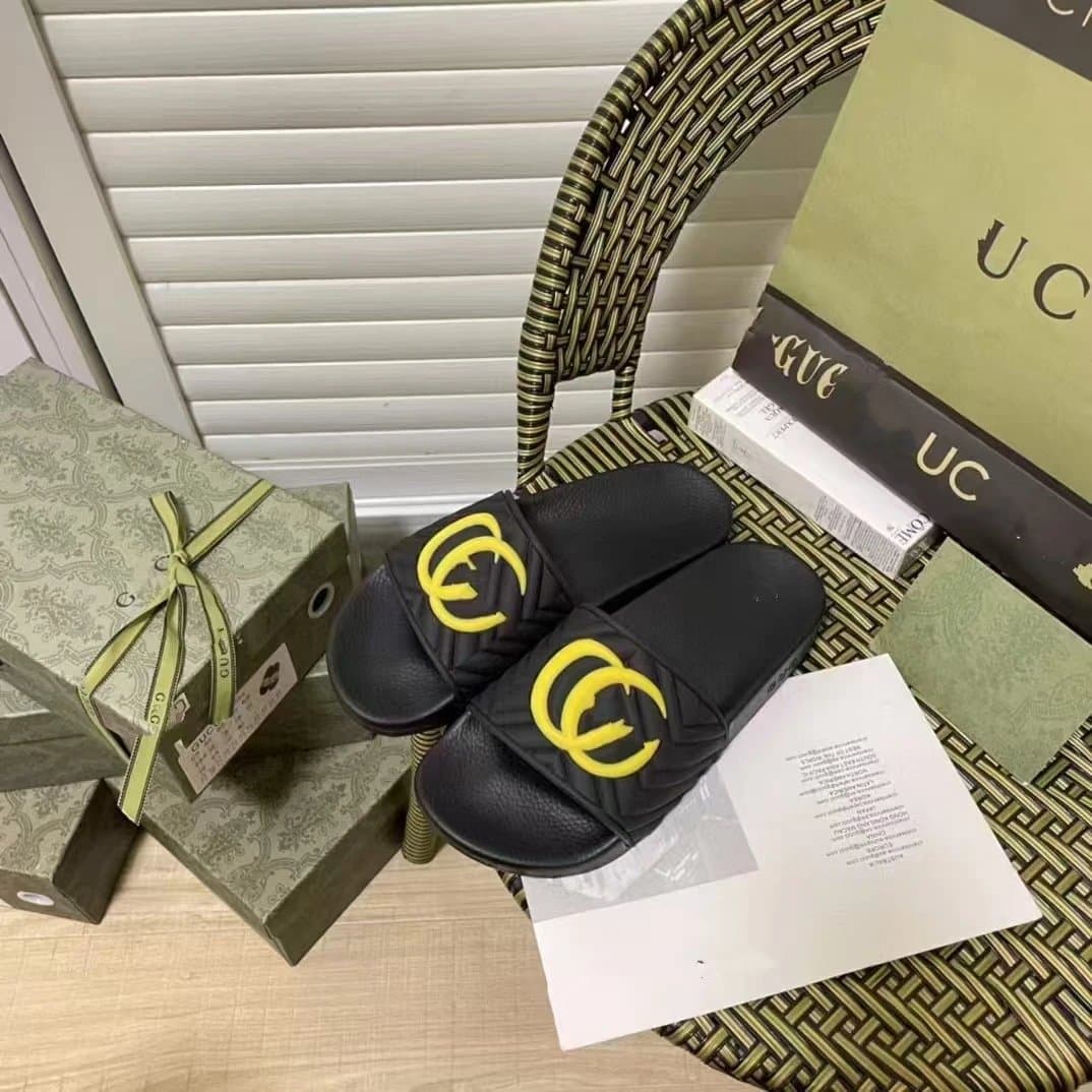 Gucci Slide Sandal Mickey Mouse Cutout — 款式六
