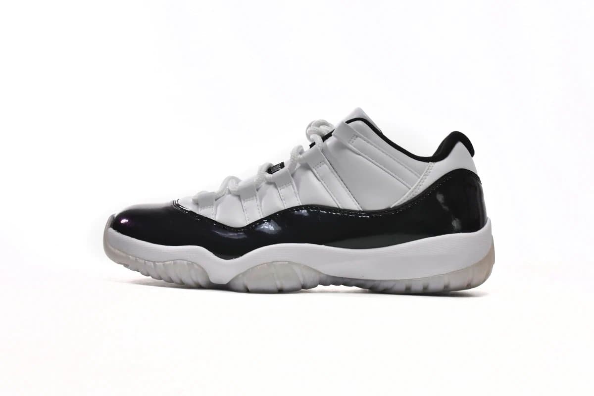 Air Jordan 11 Concord