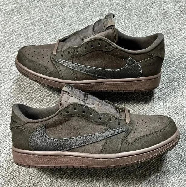 Nike × Travis Scott Dunk Low Mocha