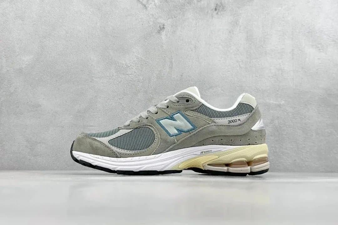 New Balance 2002R Grey Teal