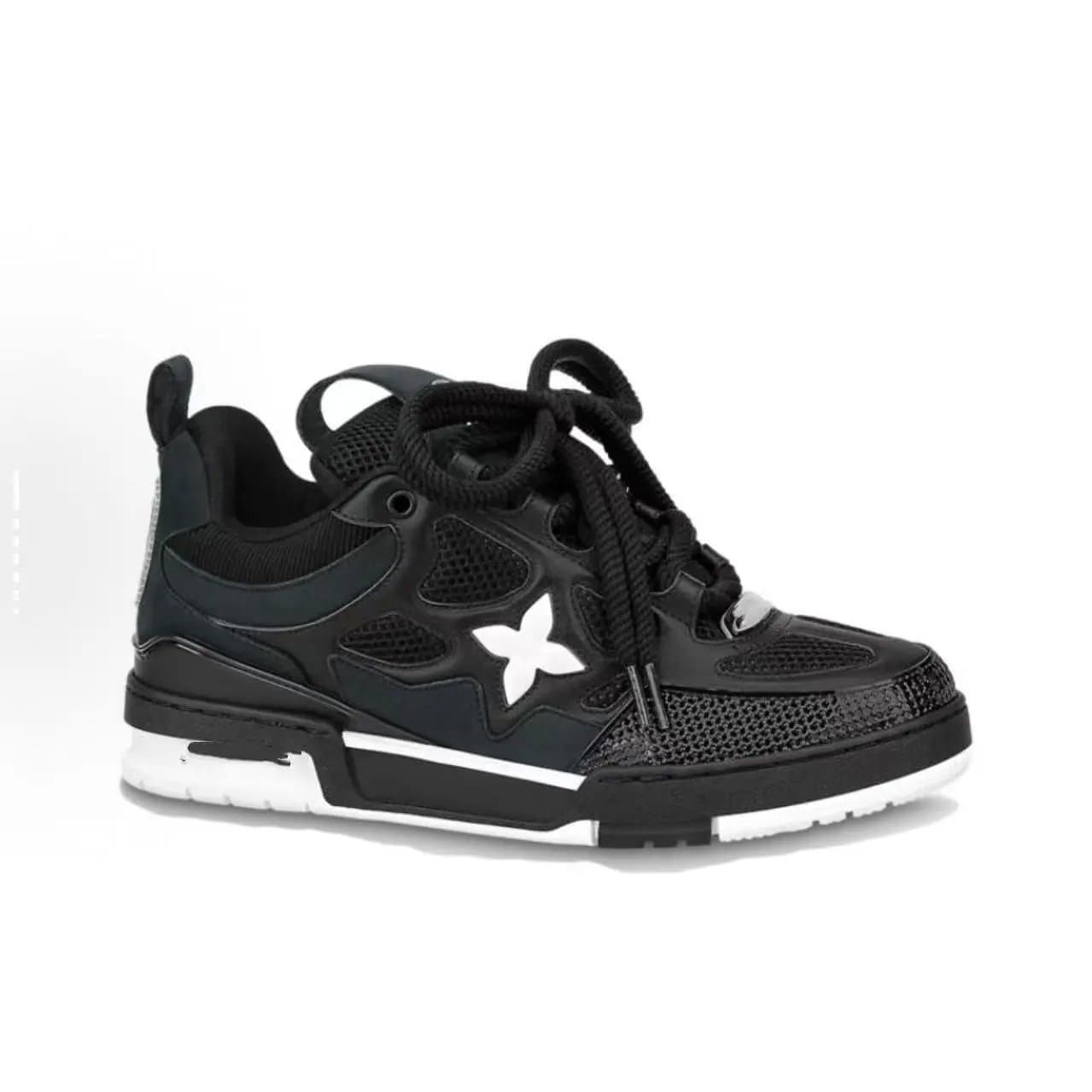 Sp5der Spider Trainer Black White