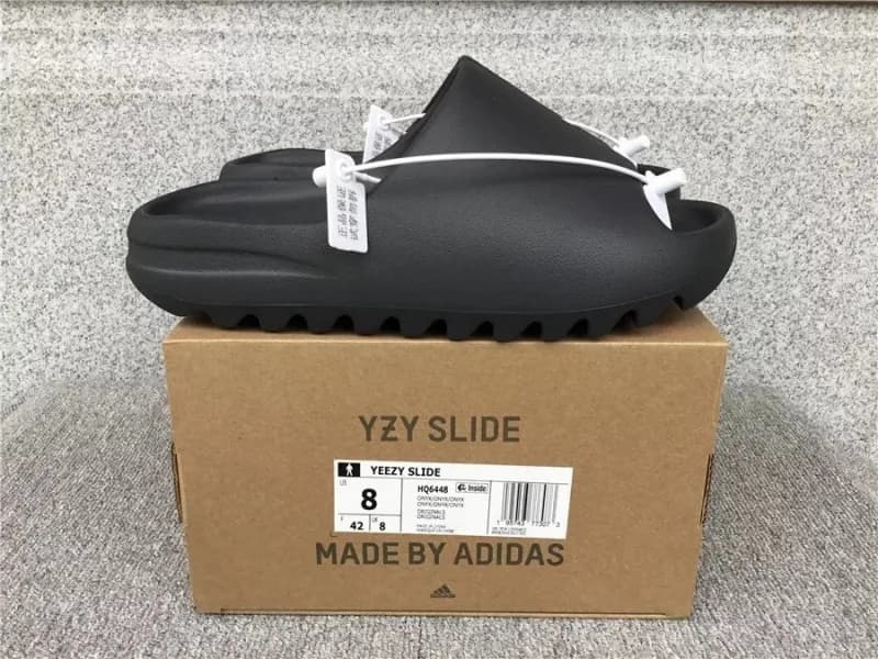 Yeezy Slide Onyx — 4