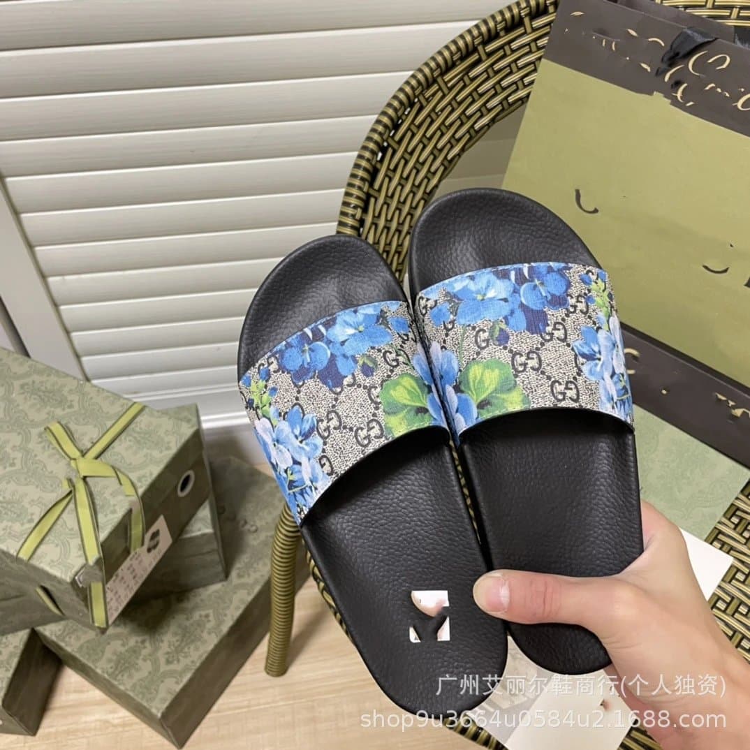 Gucci Slide Sandal Interlocking G — 蓝花