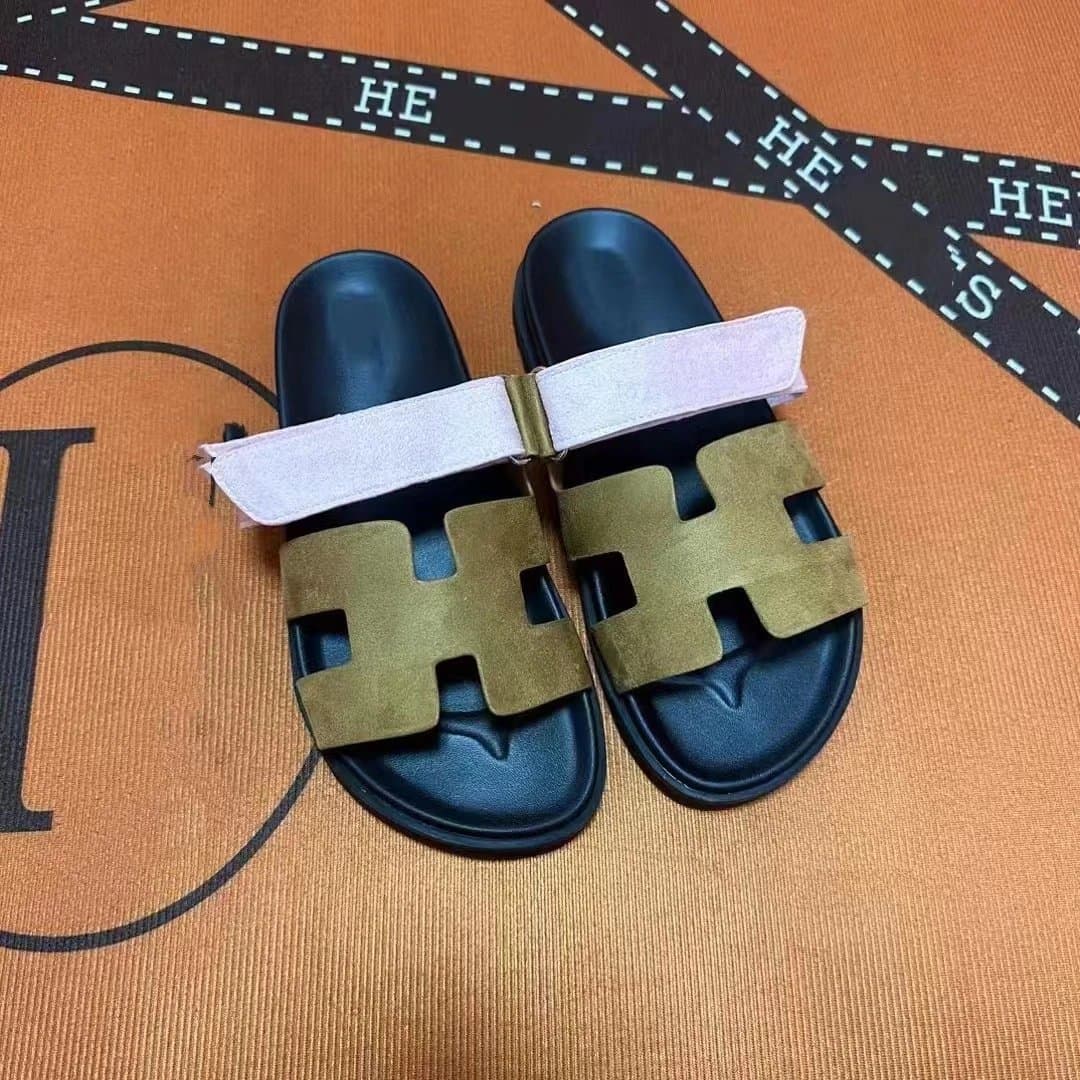 Hermès Oran Slide Epsom Leather — 粉棕