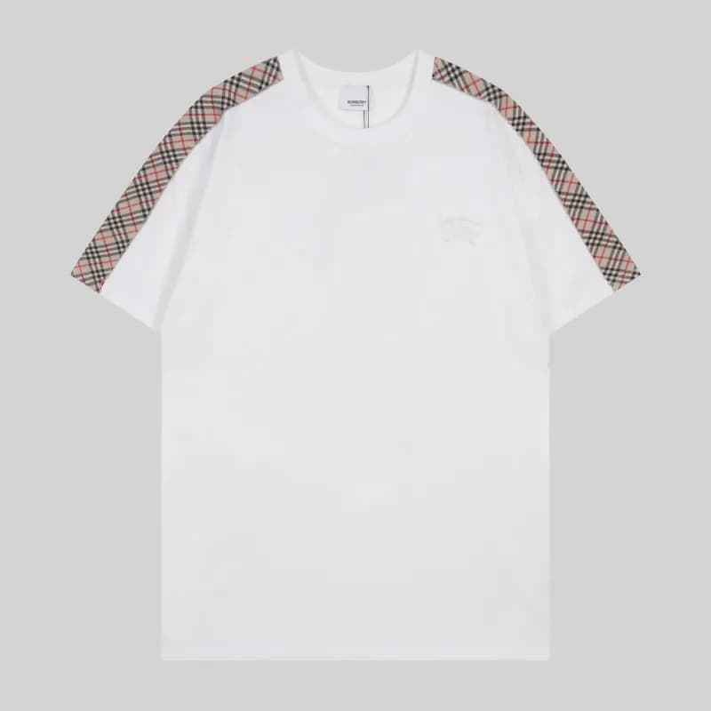 Burberry Logo T-Shirt Monogram Patch — 17