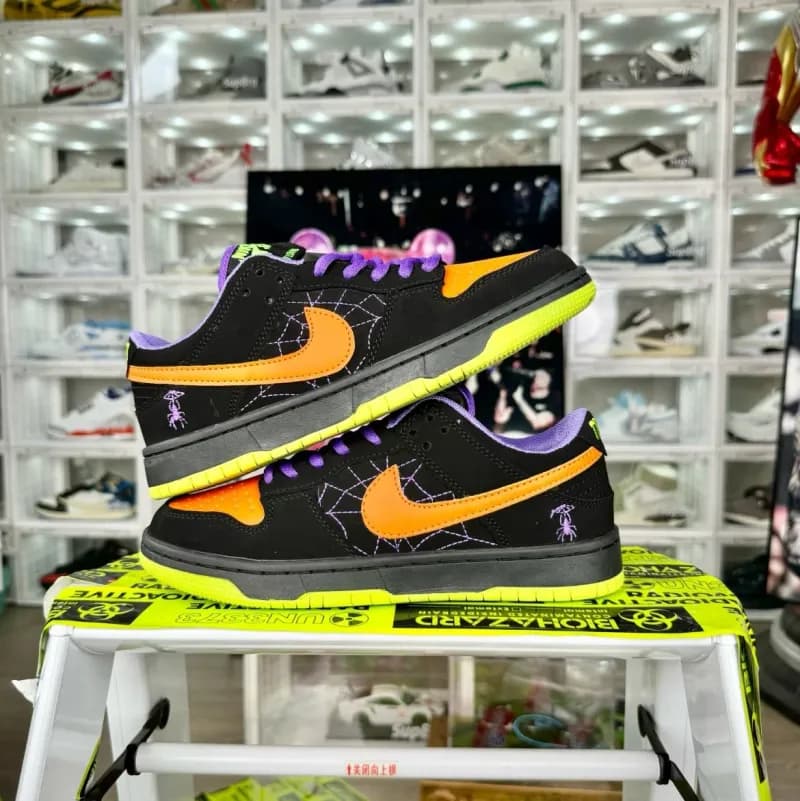 Nike SB Dunk Low Halloween Spiderweb